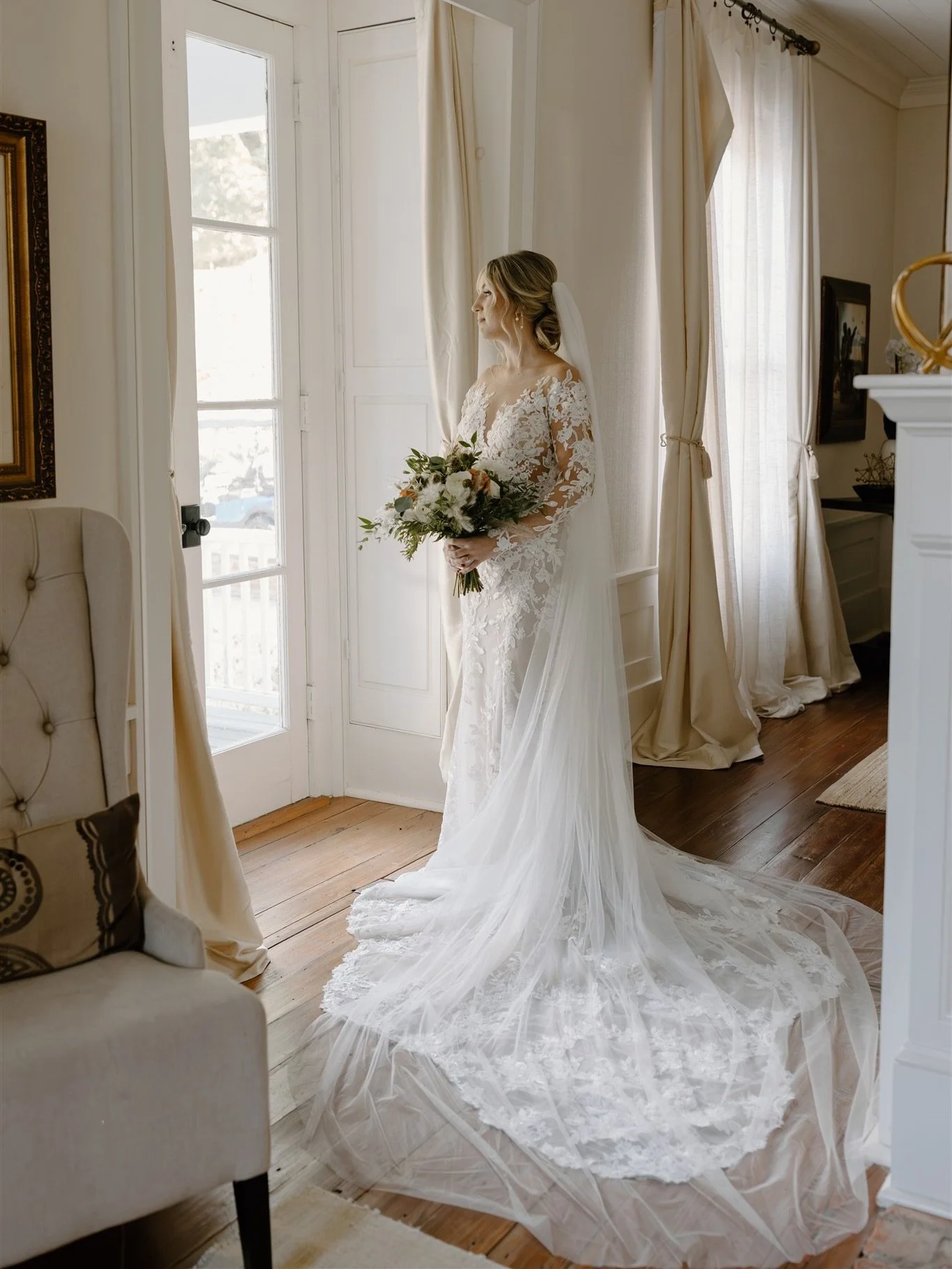 Effortlessly beautiful. Words to describe Ashton becoming a wife. Just effortlessly beautiful.