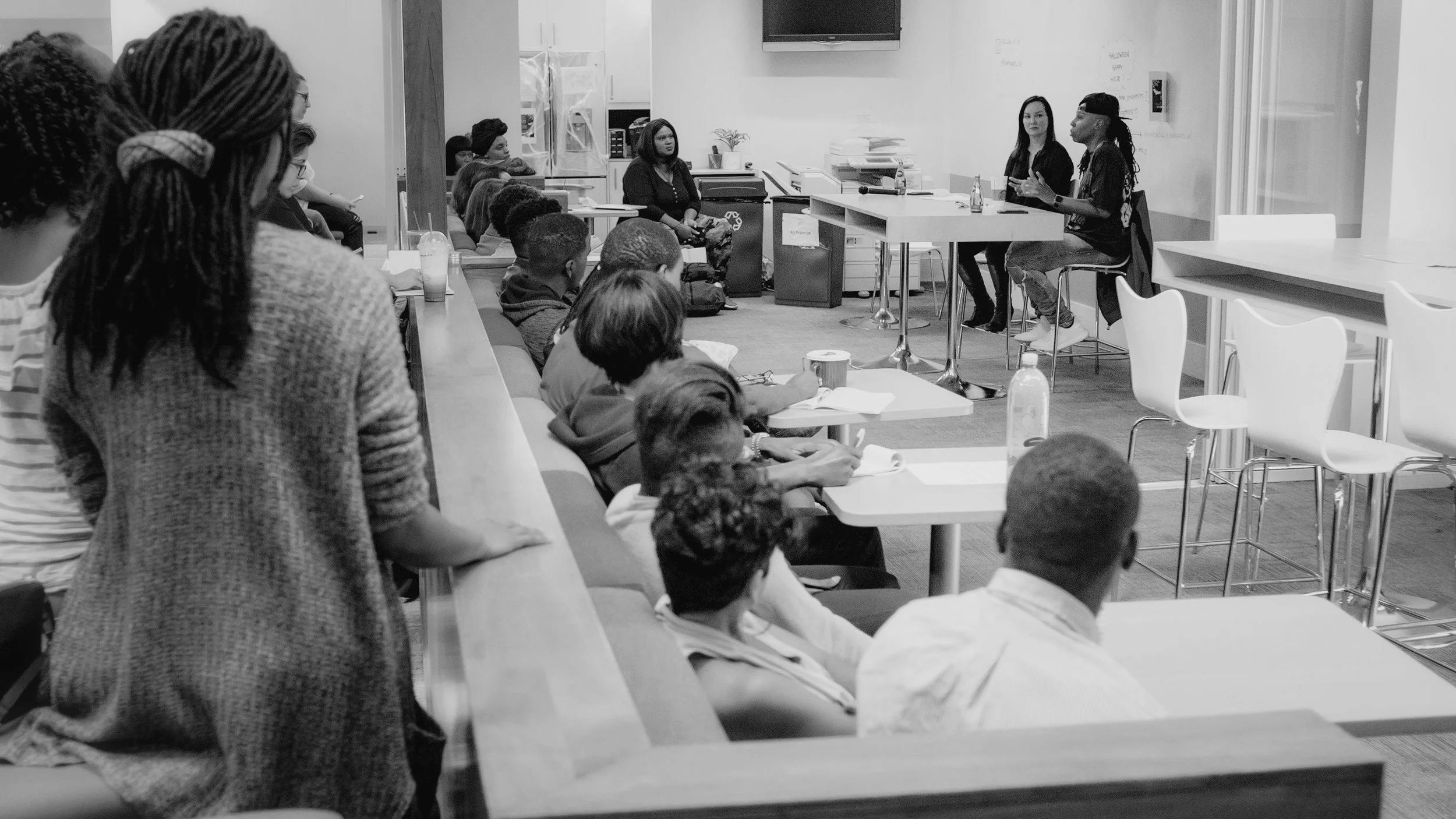 Script Anatomy students and alumni asked questions about branding yourself as a screenwriter and how to navigate relationships with representation.