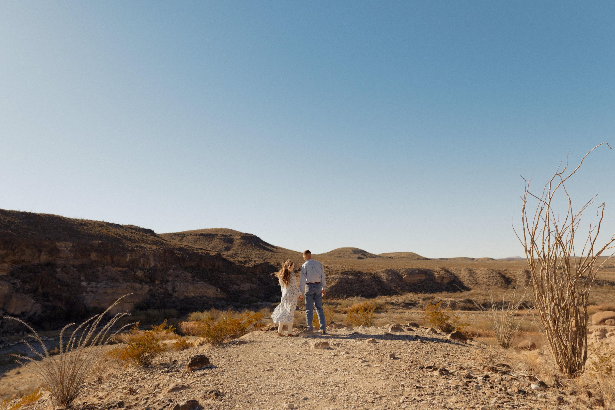 Rio Grande-Couples-Engagement-Photoshoot-Big-Bend-16.jpg