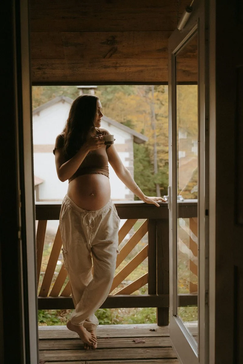 cozy-home-maternity-photos-26.jpg