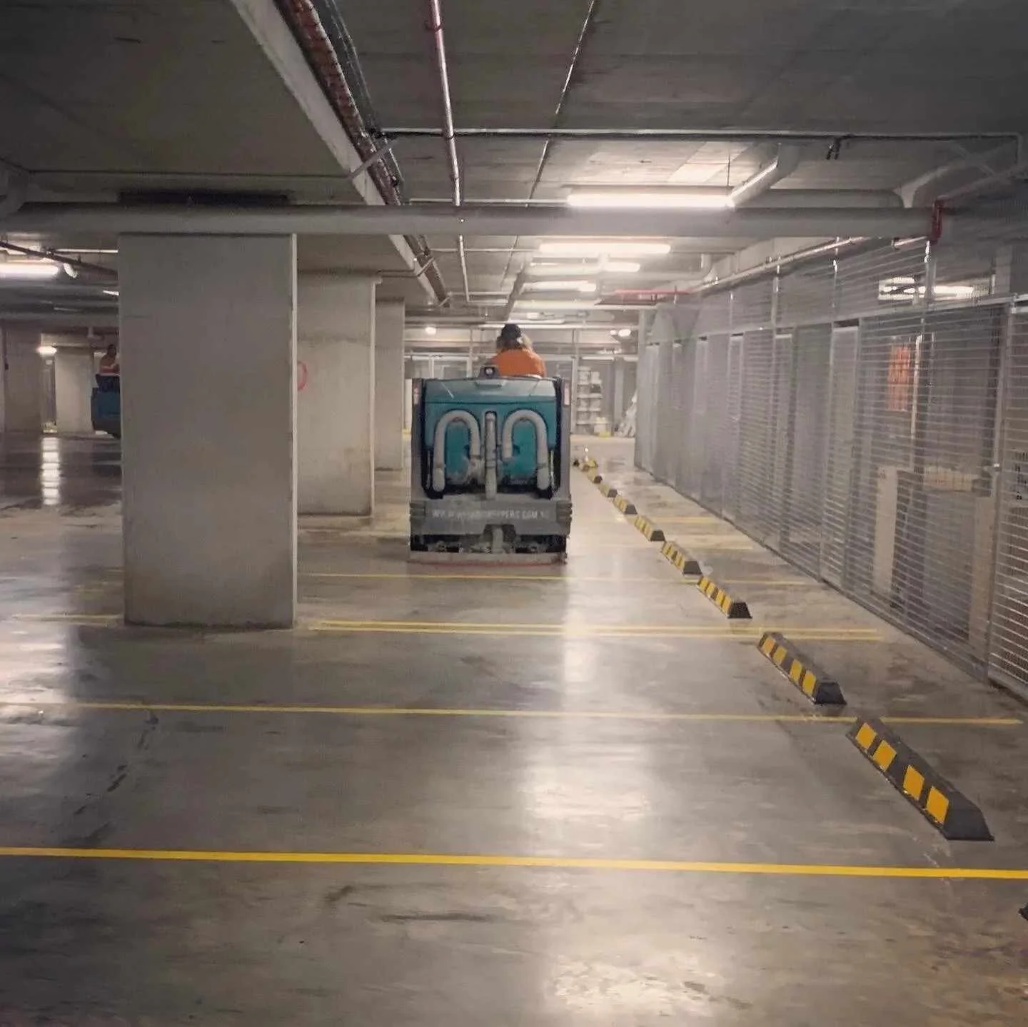 Ride-On Scrubbers in Sydney