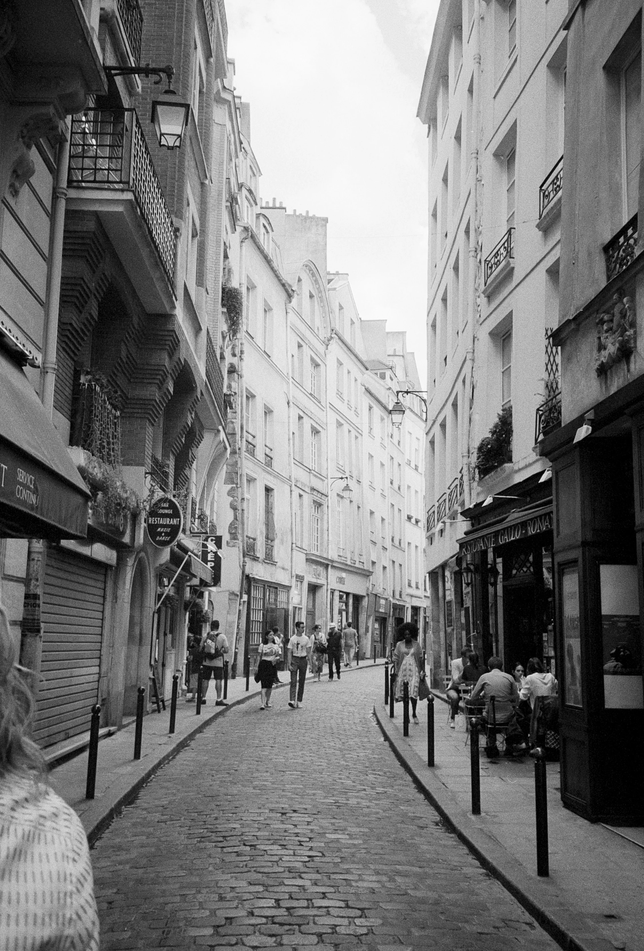 parisbw-32.jpg