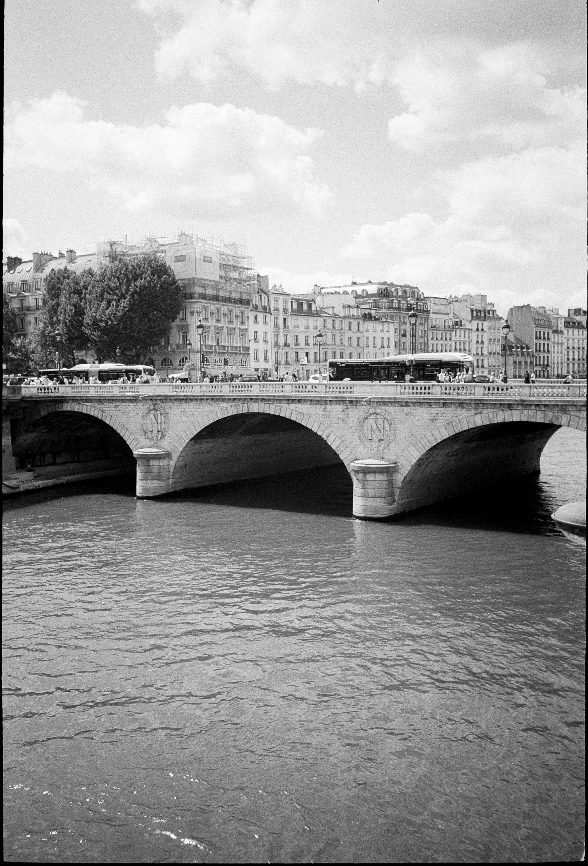 parisbw-16.jpg