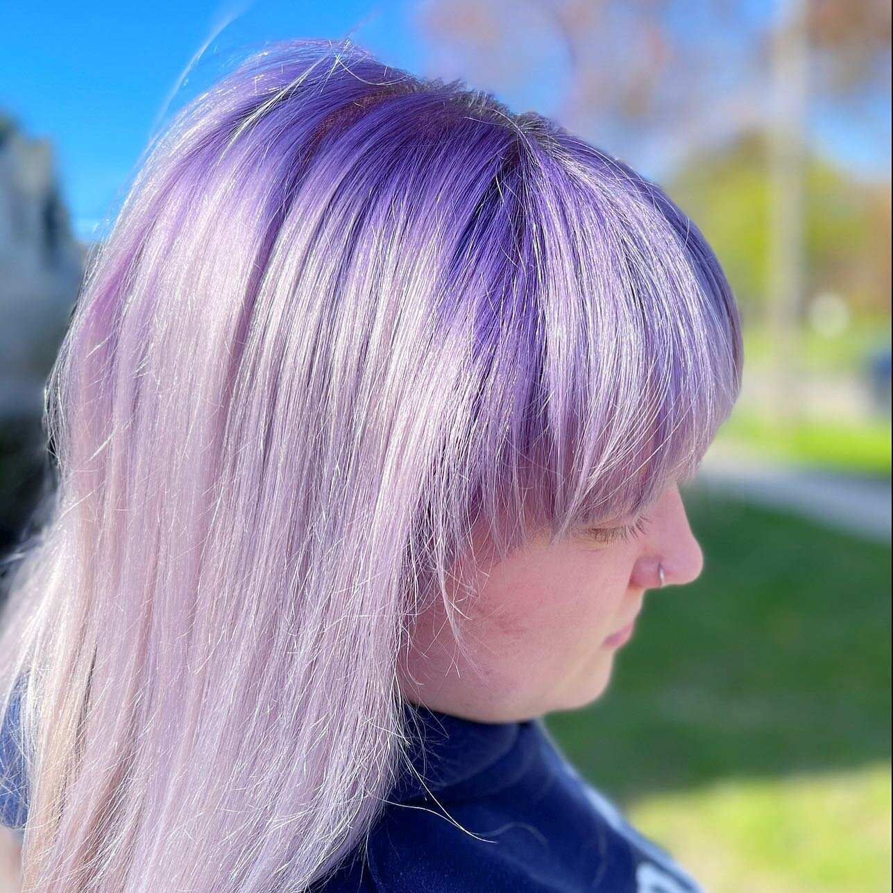 {Lilac Love} Sunday Funday had me behind the chair giving this babe her second color correction session 💜 How gorgeous is this lilac root?! 

👉👉👉 SWIPE TO SEE HER BEFORE 
.
.
.
.
.
.
.
#thejamessalon #thejames #thejamessalongrandrapids #grandrapi