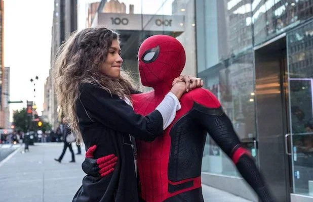 MJ and Spider-Man (Ppst Credits)