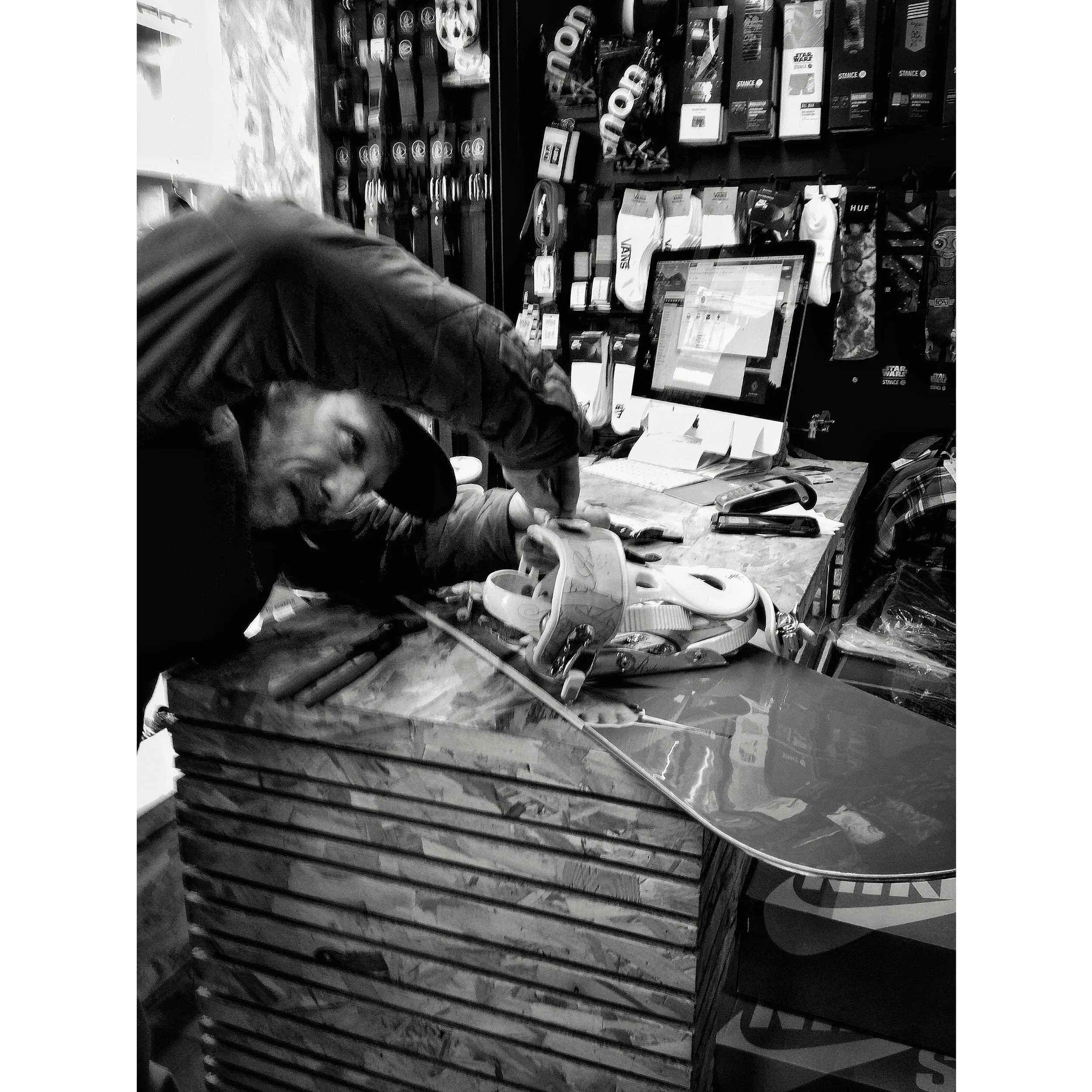  &nbsp; &nbsp; &nbsp; &nbsp; &nbsp; &nbsp; &nbsp;@SlopeStyle mending the bindings. 