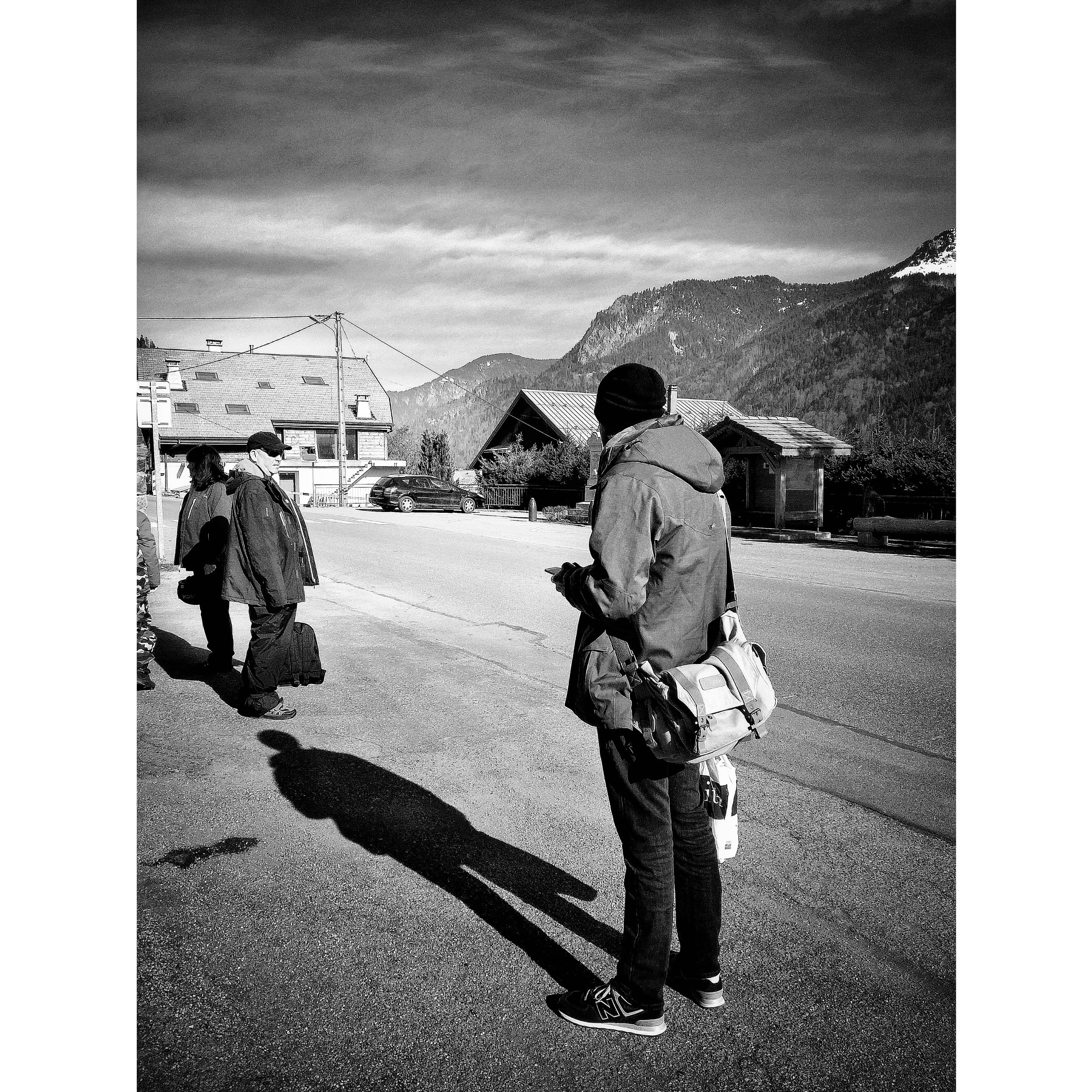  &nbsp; &nbsp; &nbsp; &nbsp; &nbsp; &nbsp; &nbsp;Bus stop, Essert-Ramond. 