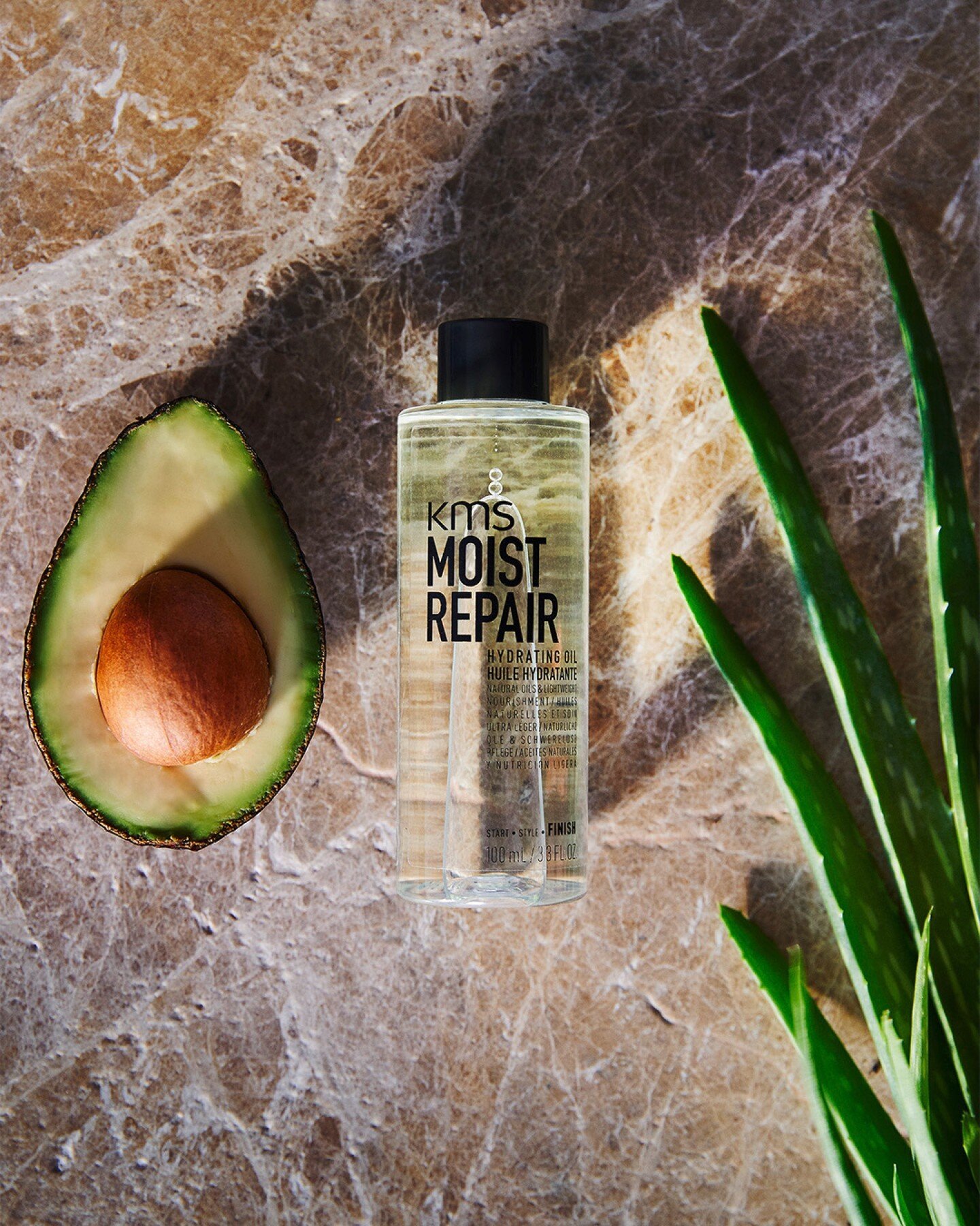 KMS HYDRATING OIL

WHAT'S SO SPECIAL ABOUT IT?
99% of ingredients come from natural origin
Provides lightweight hydration and nourishment for all hair types
Also for use on body and beard
Makes hair feel healthier and skin more hydrated

Why hydratin