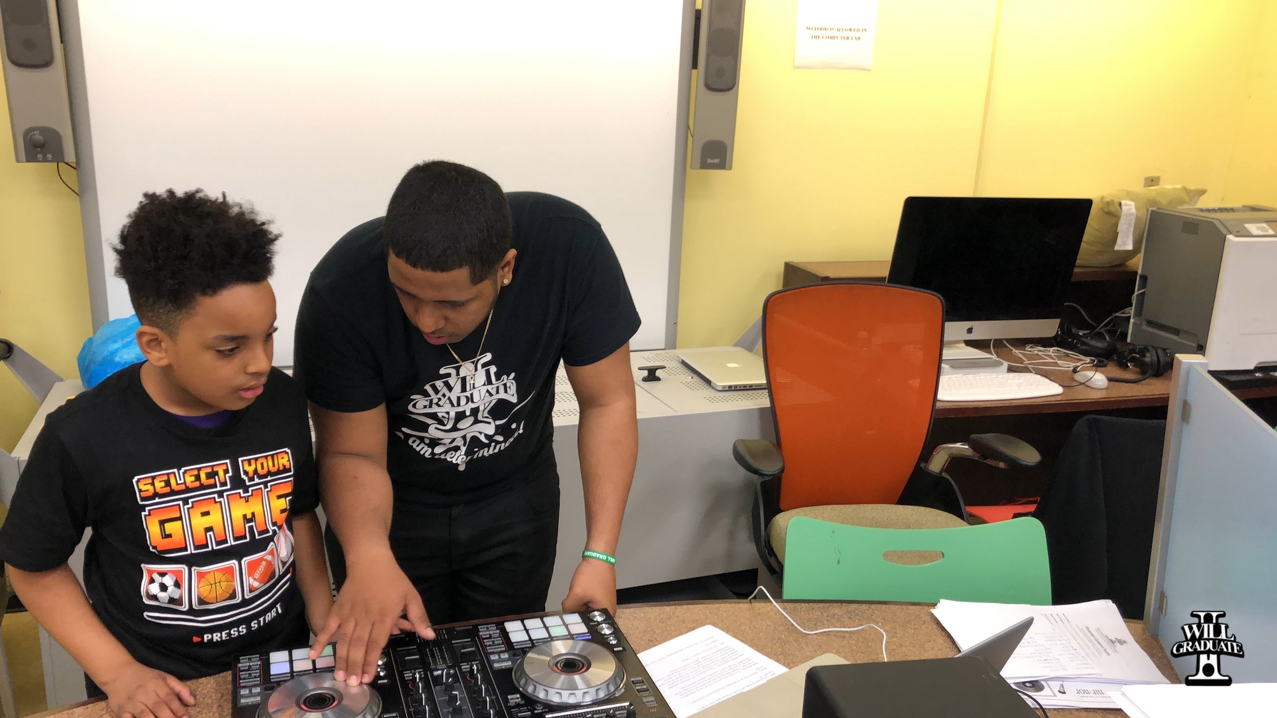 IWG DJ Academy .jpg