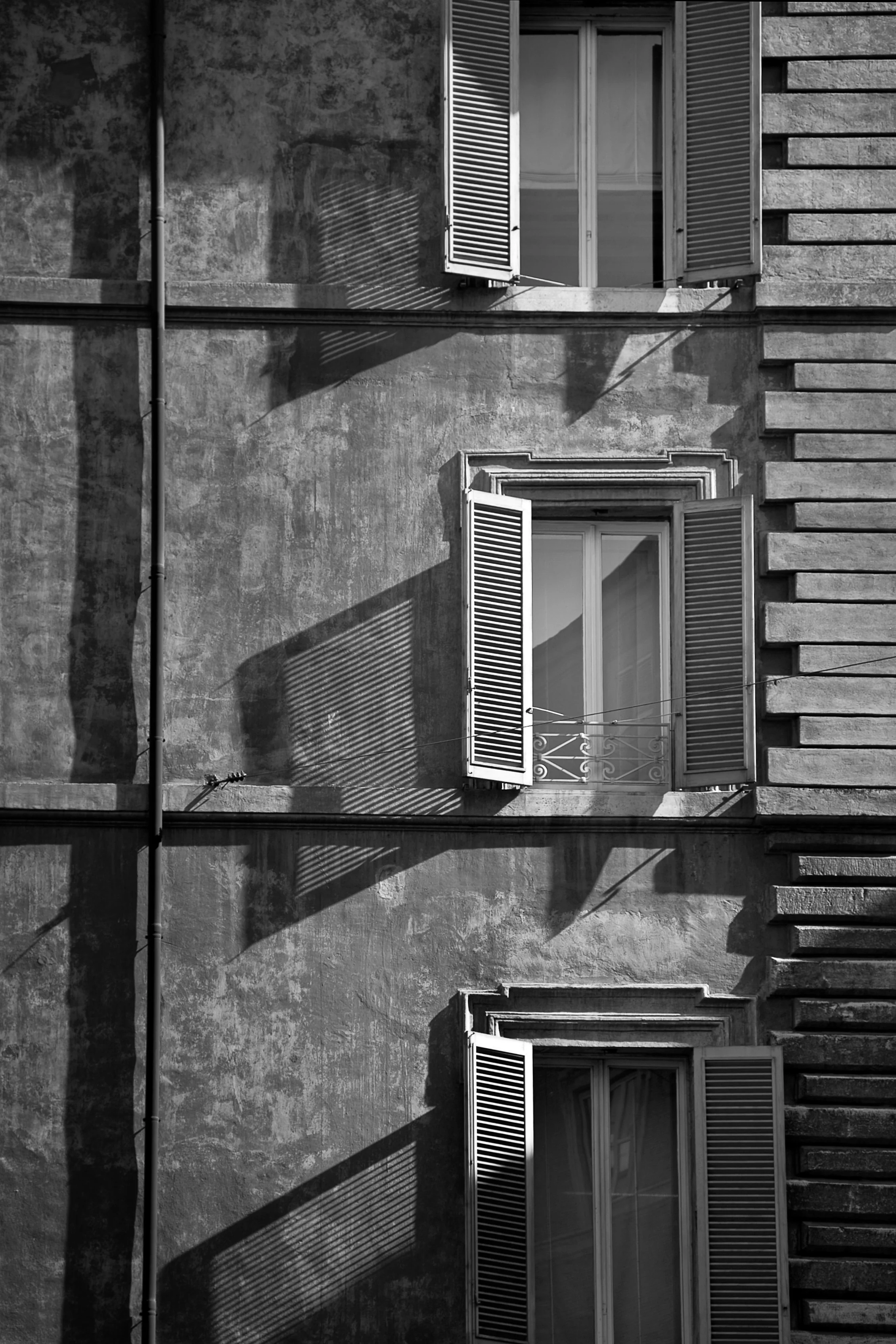 Window Shadows, Rome