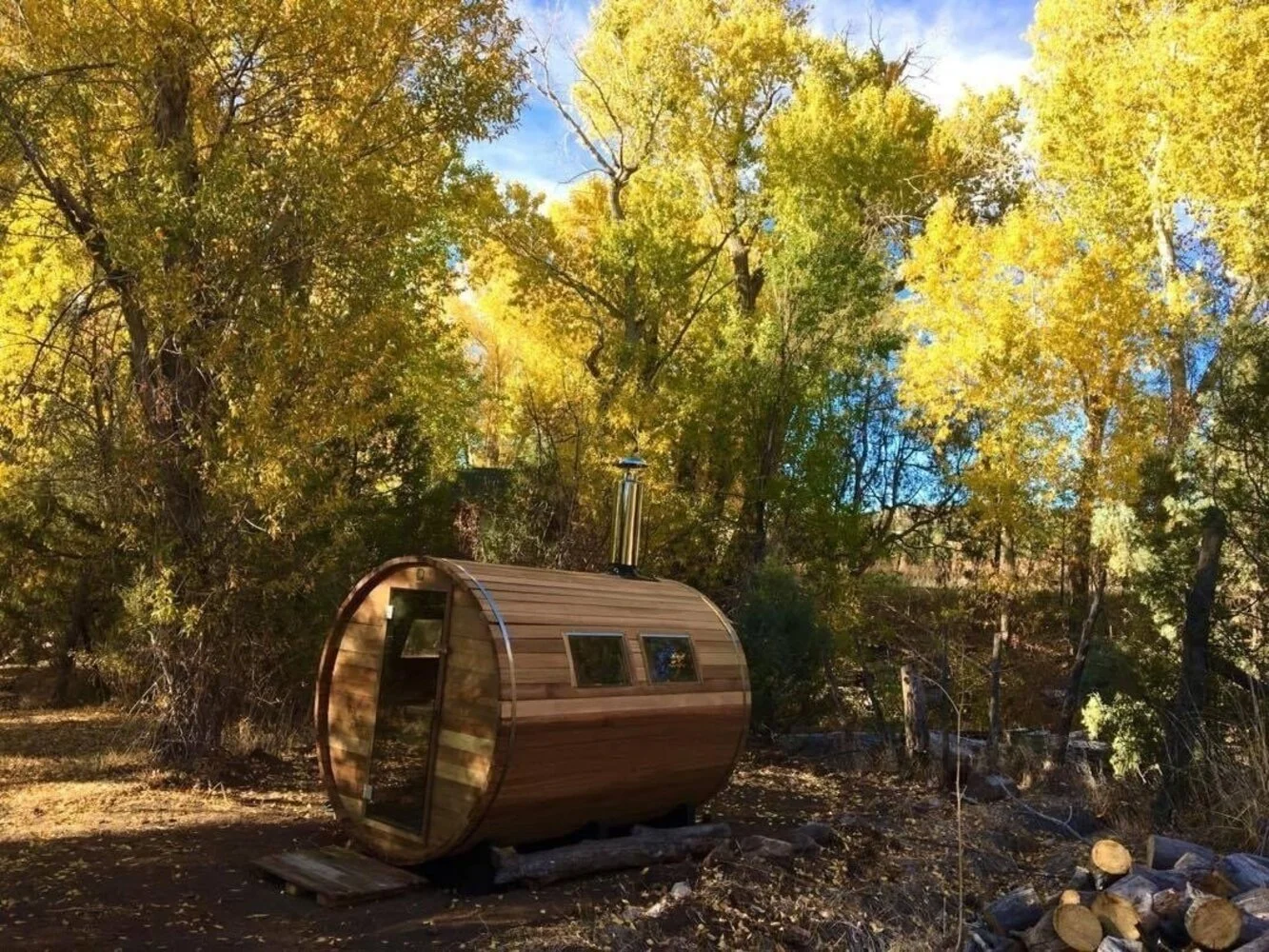 Cabins and vacation home rentals near Taos NM