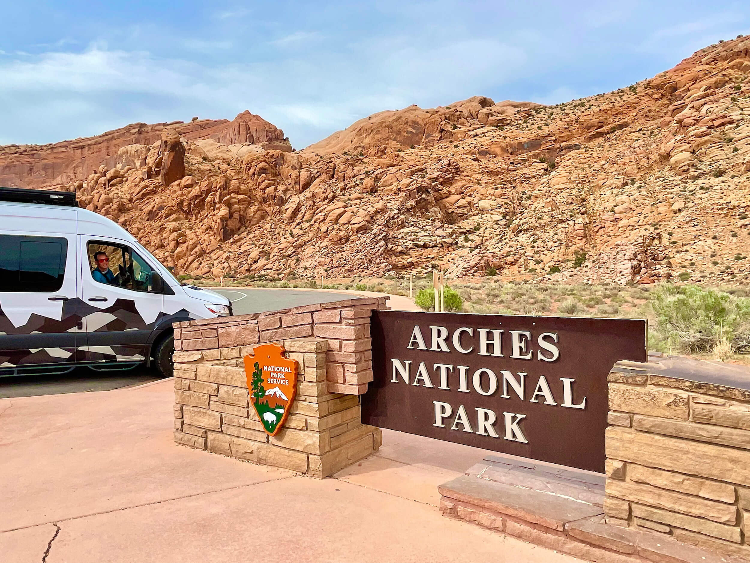 Tourist mode. Arches Nat'l Park
