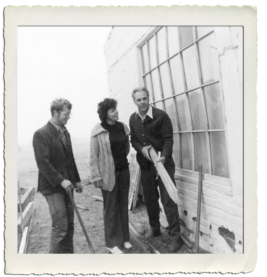 baja_original orphanage_casino_chuck_charla_ross helm[74].png
