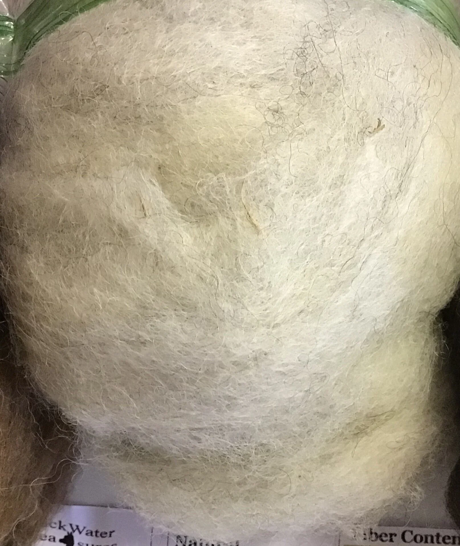 2020 - Roving Shetland Natural 3 white.JPG