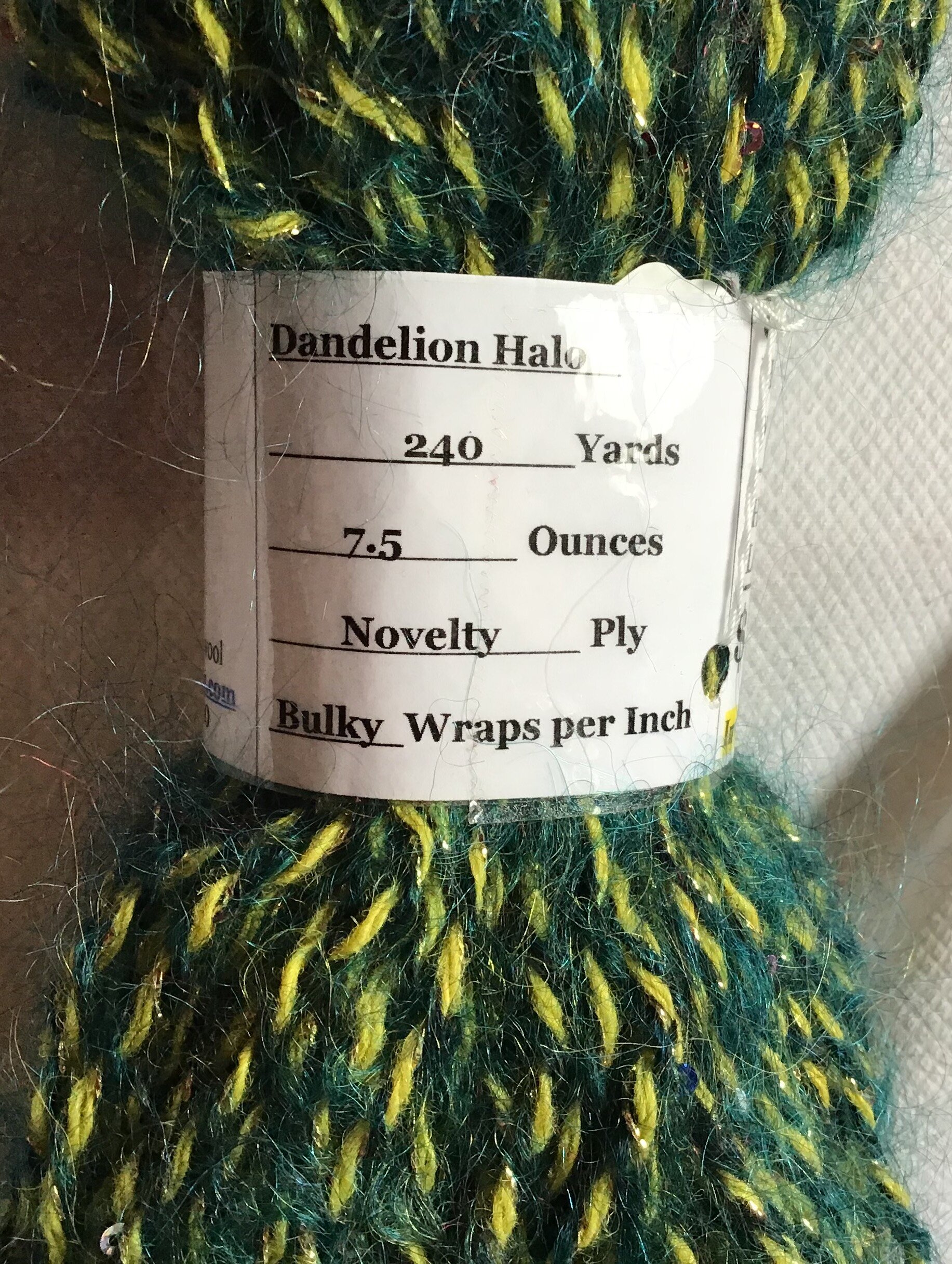2020 - yarn - novelty - 3453 - Dandelion Halo 1.JPG
