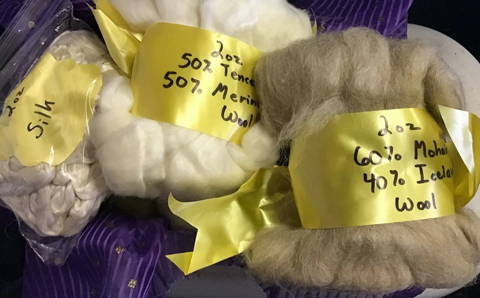 2020 - Gift Set - Roving and Dye Box 4.JPG