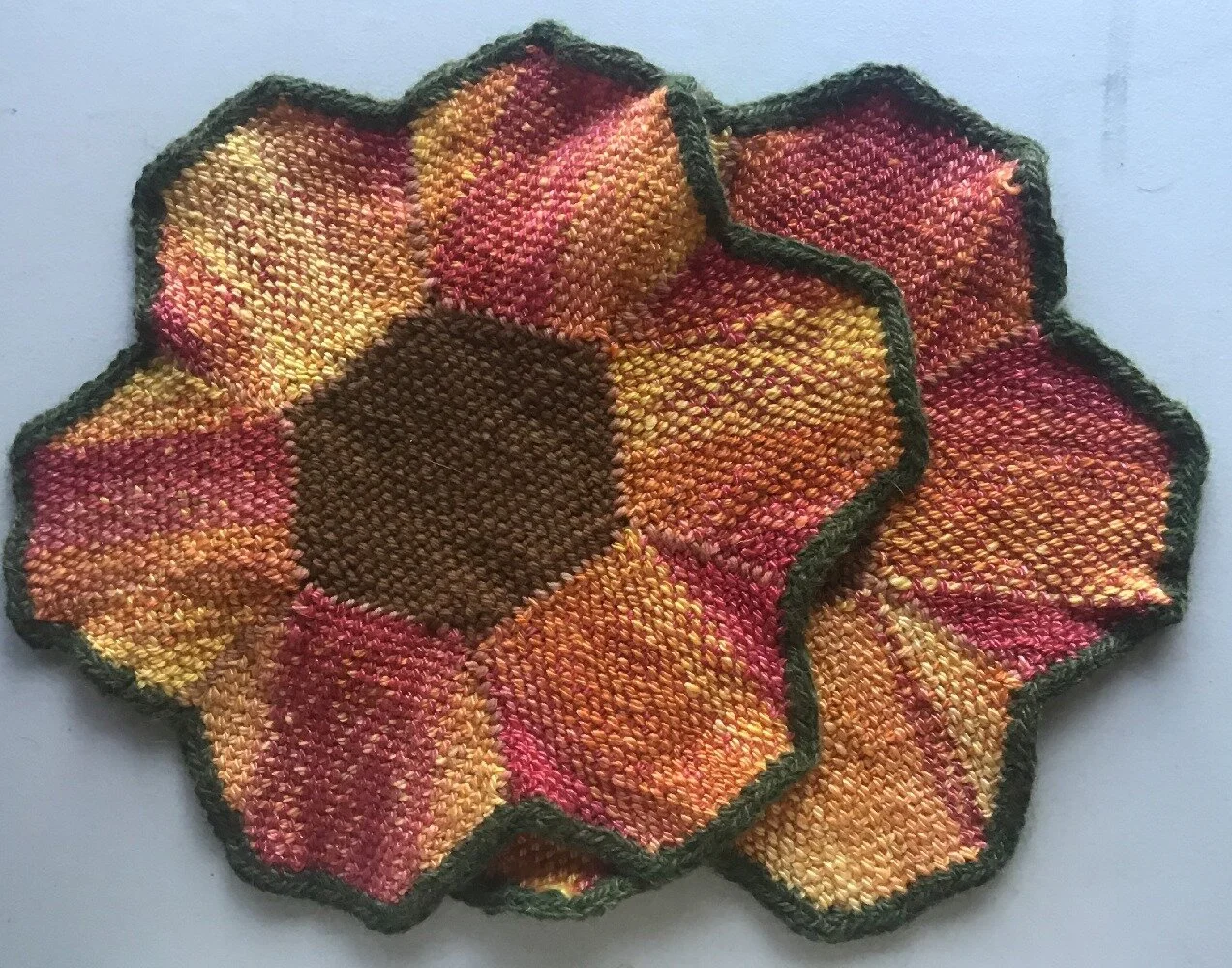 2020 - Finished - Table Topper - Autumn Bounty 01.JPG