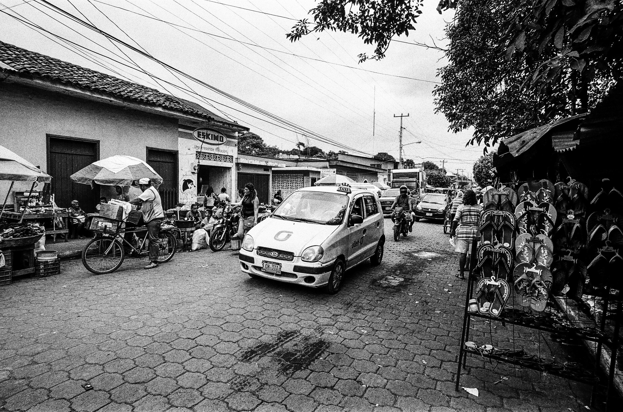 Mercado Central, El Viejo. Nikon F2, Ilford HP5+
