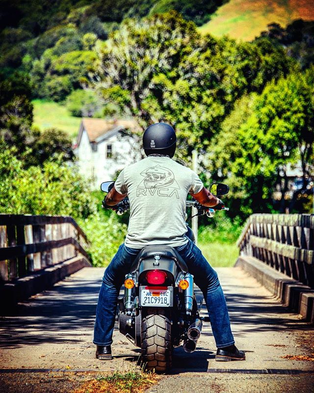 When at an impasse, don't be dithered. Collect yourself, build a bridge and ride over it. Never stop progressing !!!
.
.
#SLYRAWD #harleyDavidson #fatbob #harleyFatbob #blackHarley #motorcycle #motorcyclediaries #harleylovers #harley #harleys #harley