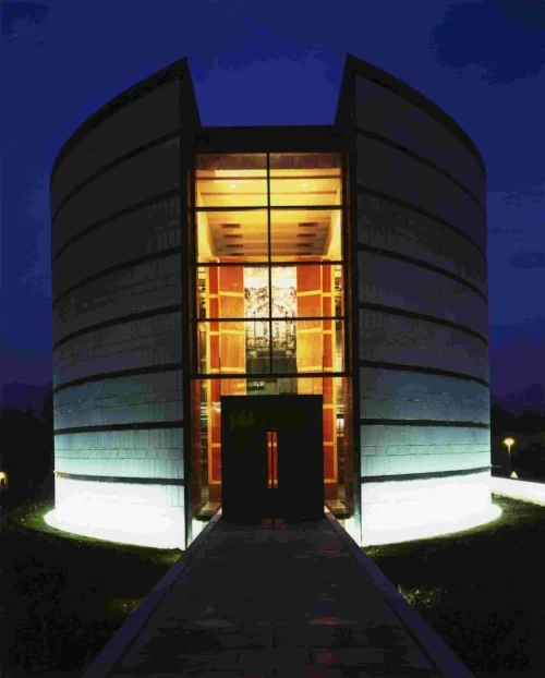 Photo courtesy Ruskin Library, Lancaster University