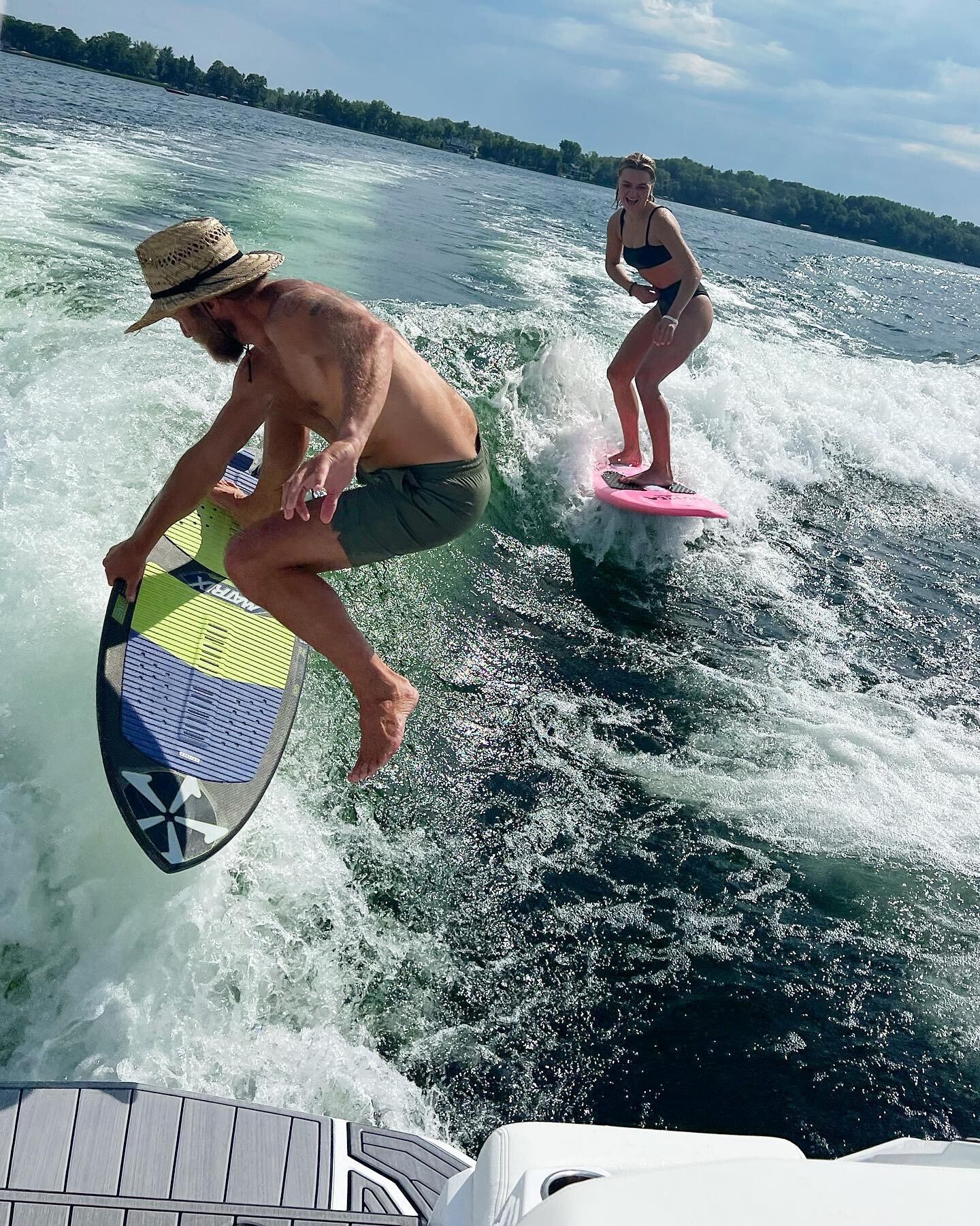 Ya&rsquo;ll ready jump into summer!!?? 
We sure are!  Please get signed up for some boat or foil time soon, I don&rsquo;t wanna miss ya this summer!
Sign up online at hangloosemn.com
Call or text anytime (320)852-7575
Or stop into the shop at Lake Ca