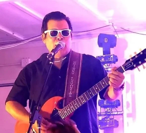 Live On The Lake: 57 Chevy (King Louie &amp; Trevor)