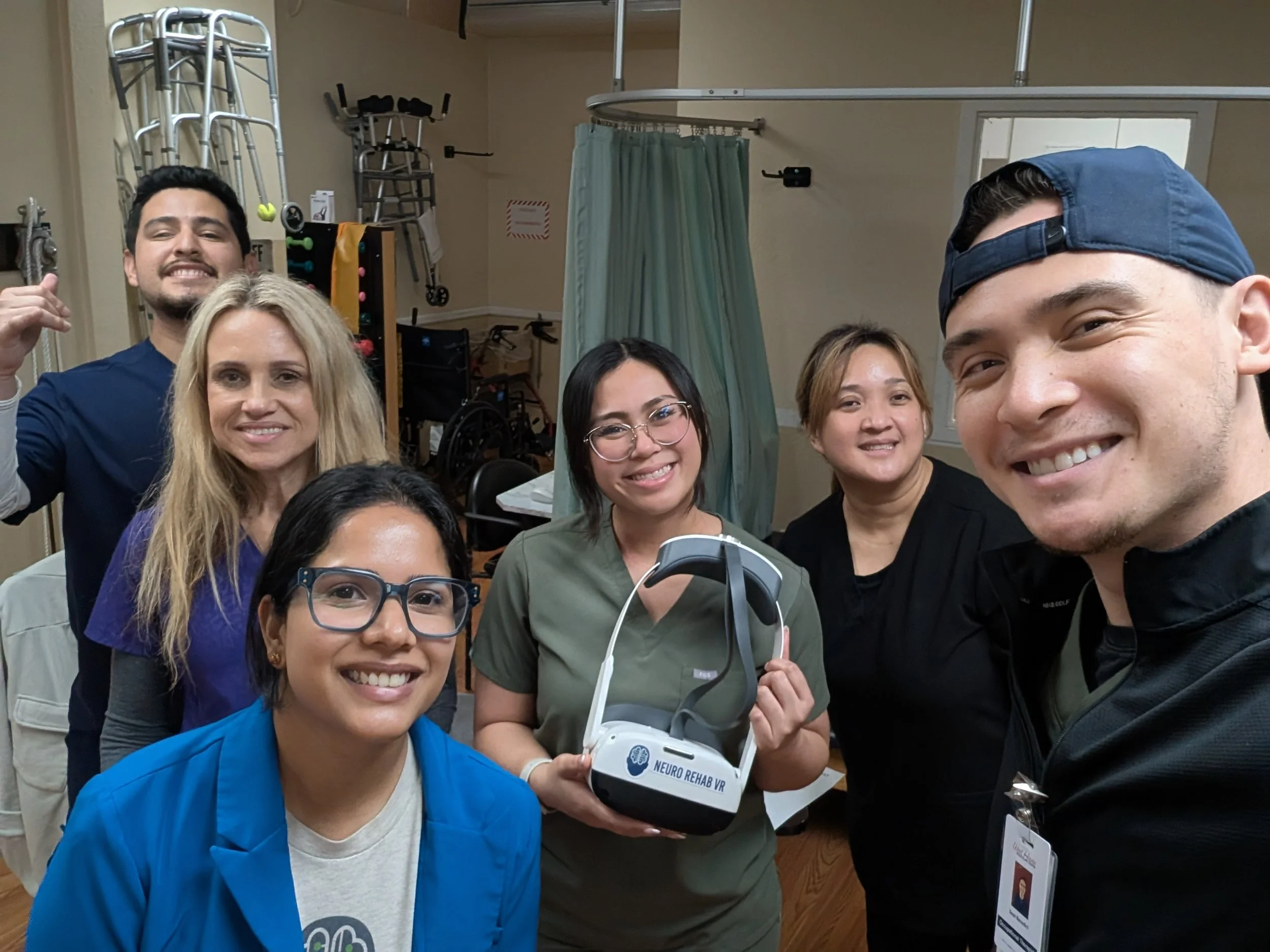 Clinician using smart therapy