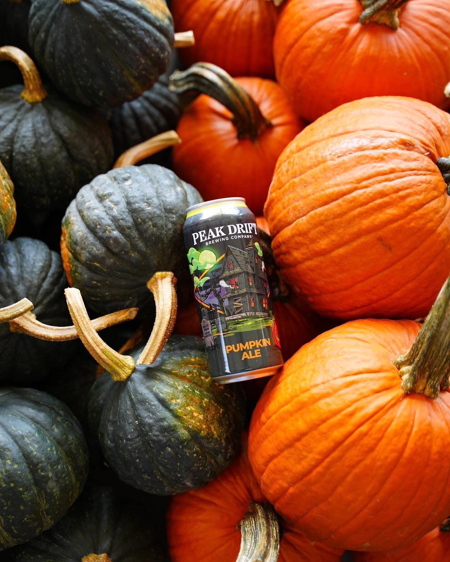 Our graphic designers continue to give &lsquo;em pumpkin to talk about! 🎨 Especially when it comes to designing + printing specialty @peakdriftbrewing cans! We&rsquo;ll be sippin&rsquo; on the Peak Drift Pumpkin Ale *all* Fall. 🎃👏 Grab a pack this