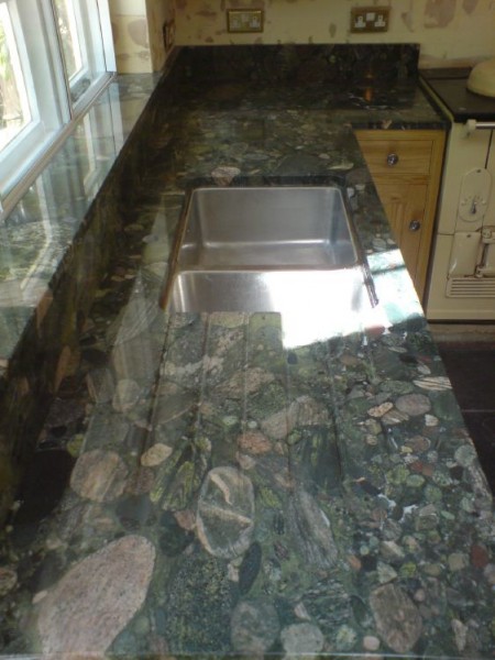 Verda-Marinace-Granite2.jpg