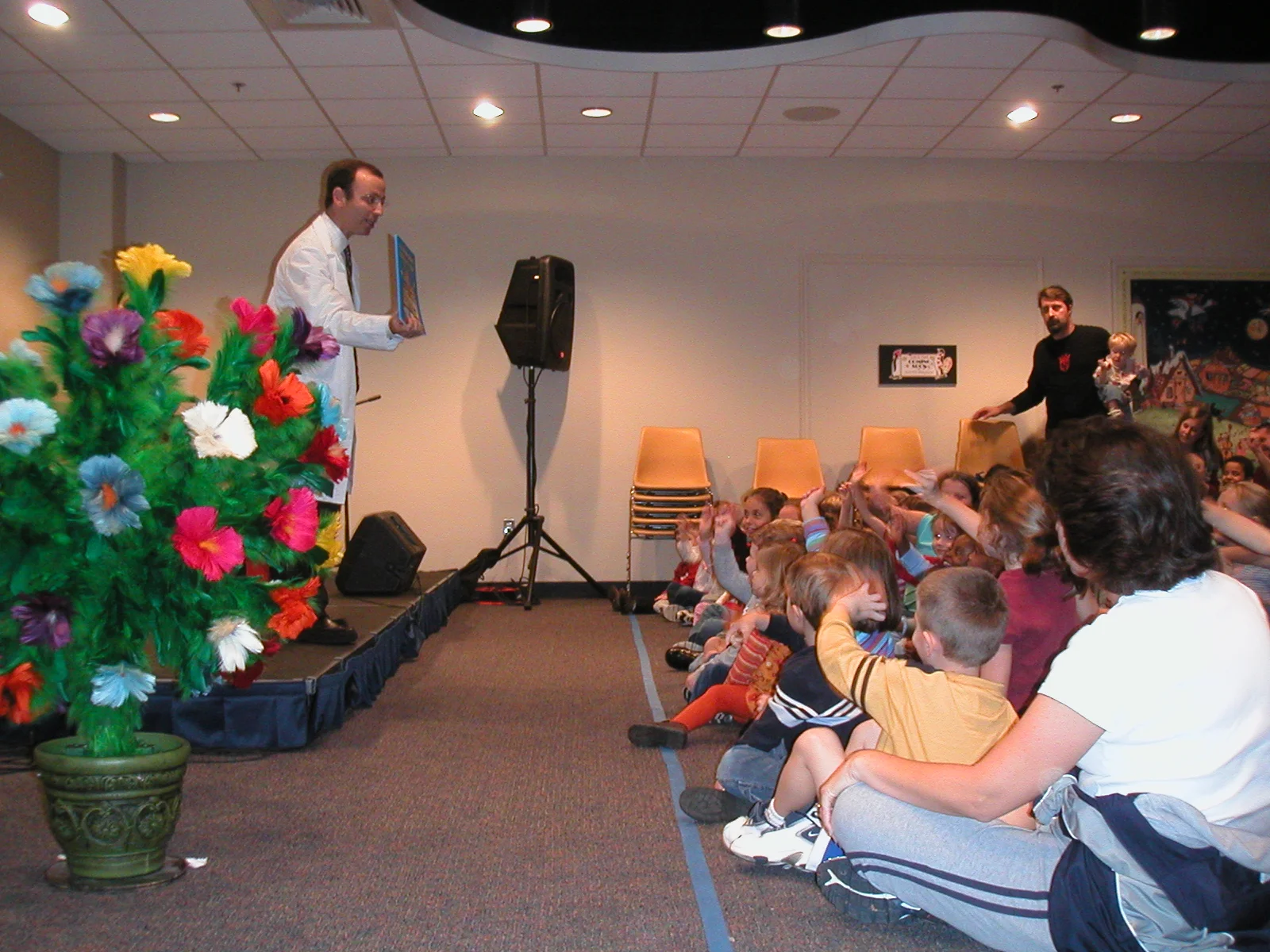  Andy performing at the Children's Museum of Winston-Salem. 