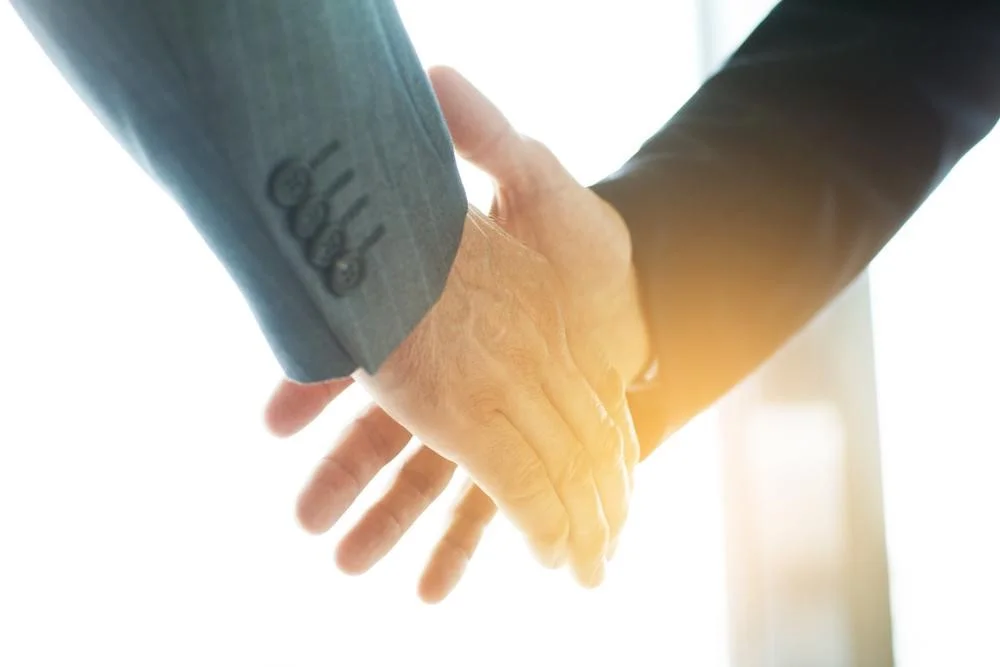 6 Ways to Navigate Office Politics as an In-House Attorney