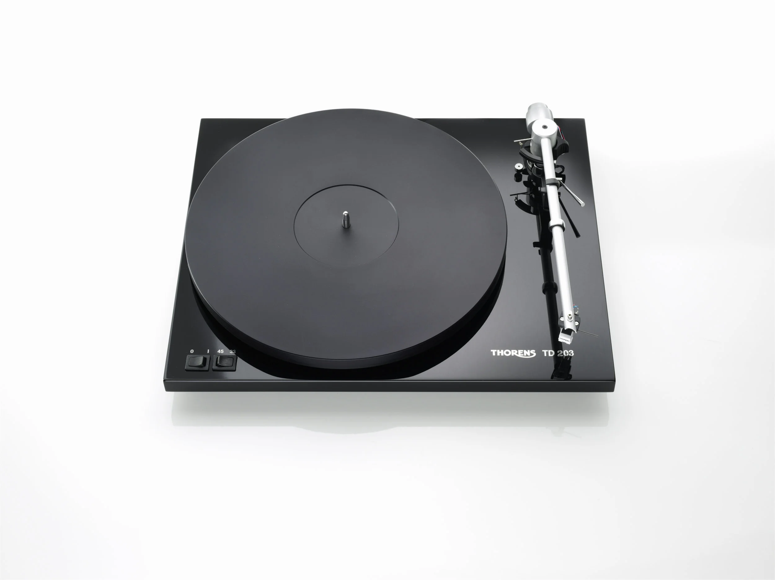 Thorens-TD203-Black-01.jpg