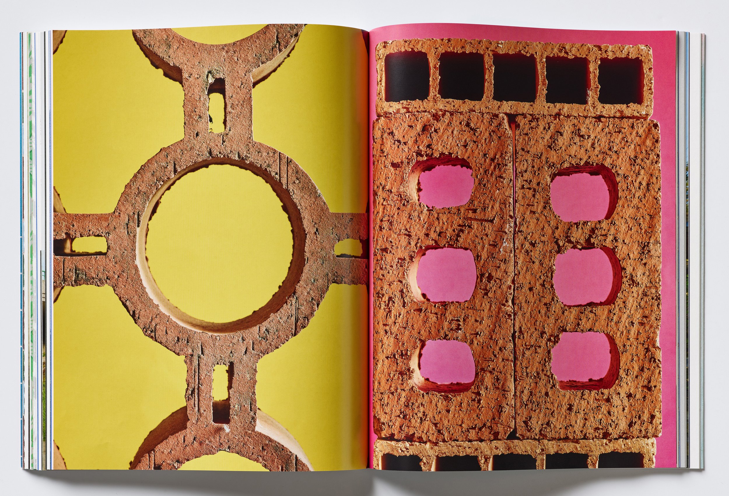 1135 MacGuffin No14 The Wall Repros_84580.jpg