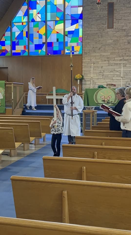 carrying the cross.jpg