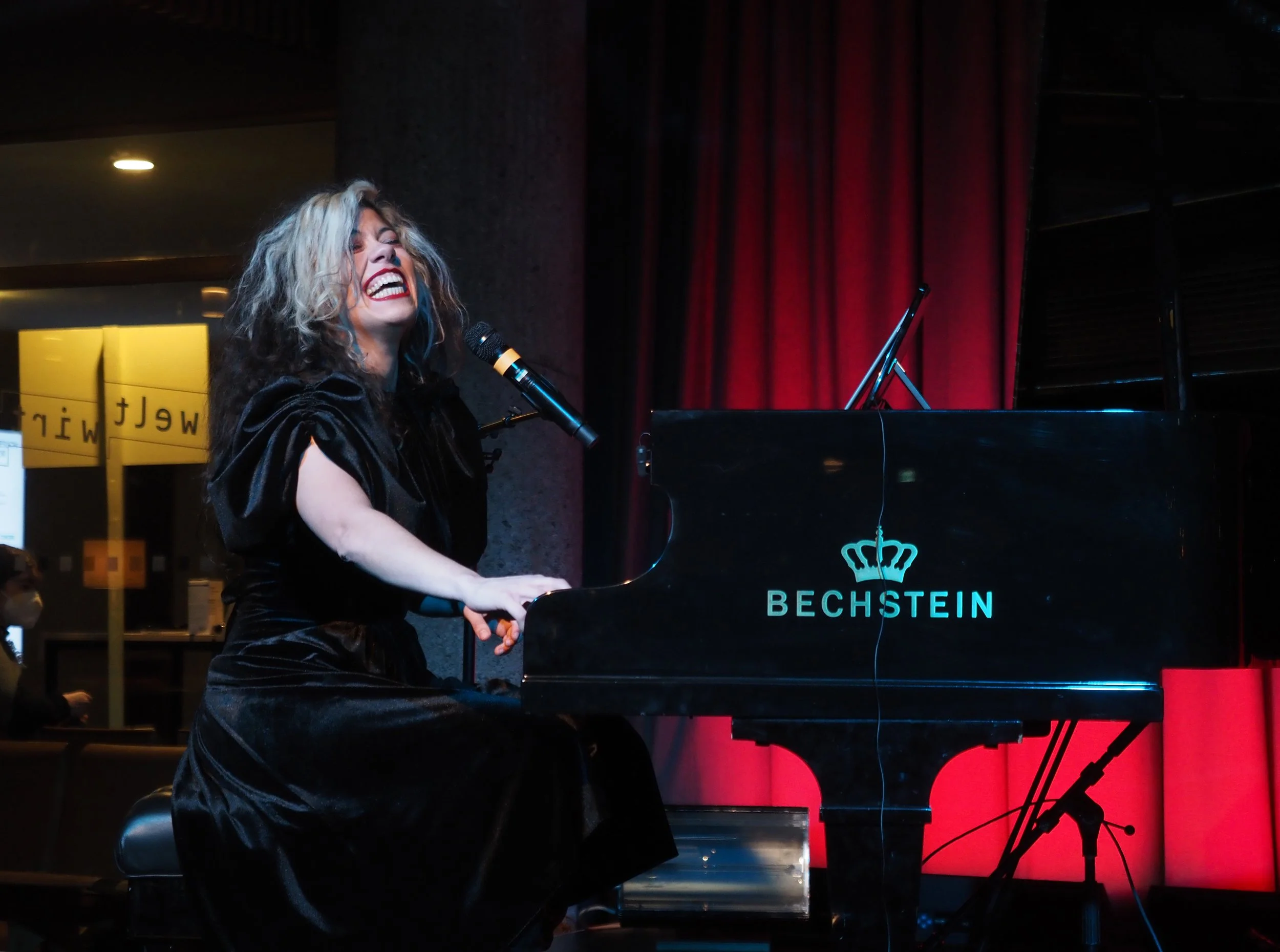 Marcela Lucatelli: HOW TO DO THINGS WITH SOUND (2022)