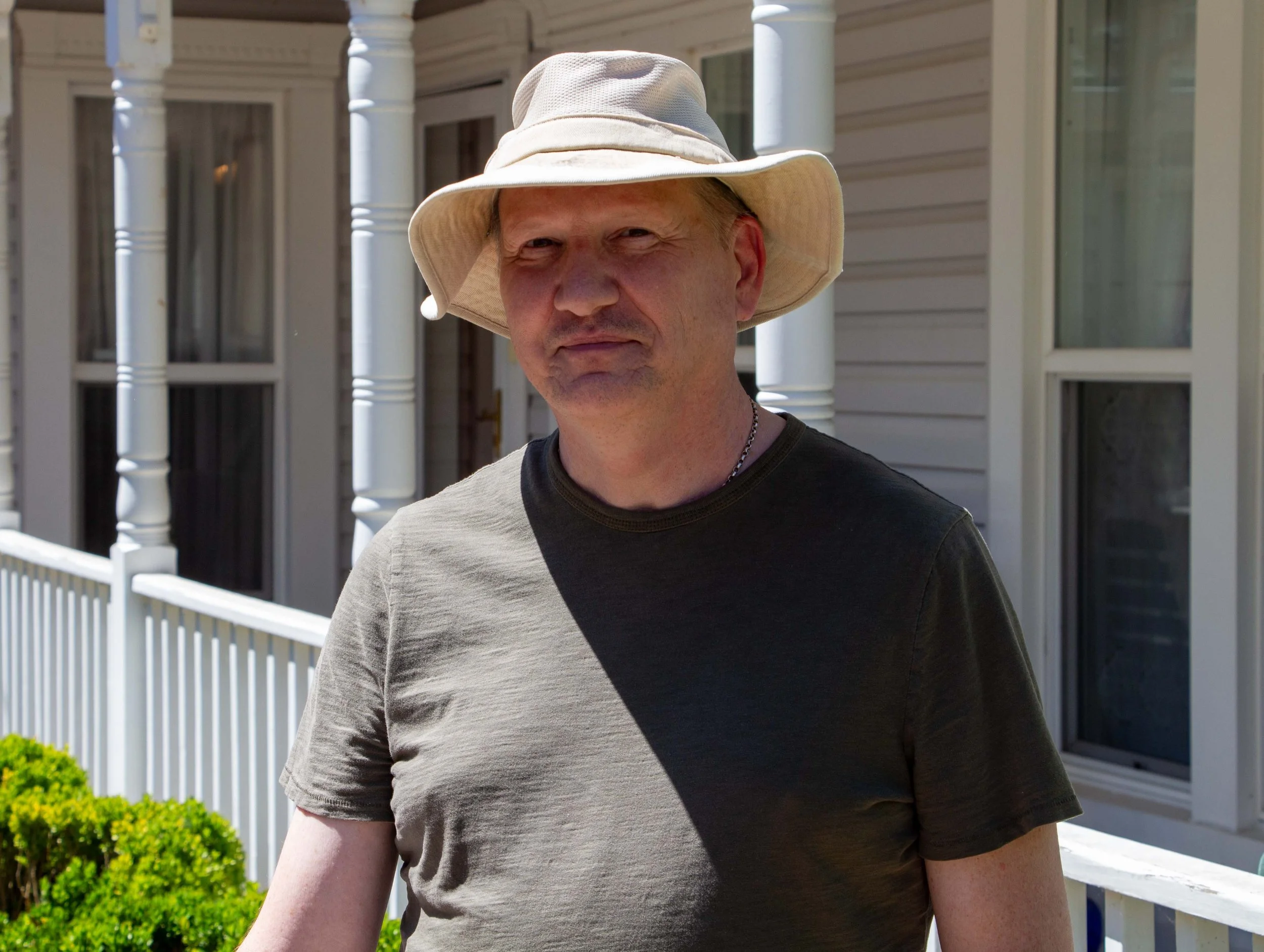 Tom in hat.jpg