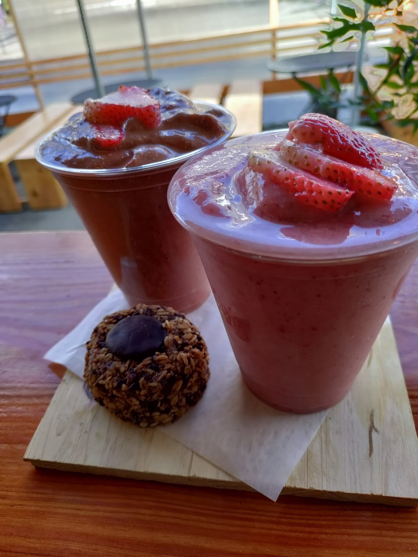 Treat yourself and your Valentine to a little self-care this Valentine&rsquo;s Day with organic Strawberry Cacao Smoothies and Raw Vegan Gluten-Free Trail Cookies that are also available @caffevinoolio Show your body and soul some love with a delicio