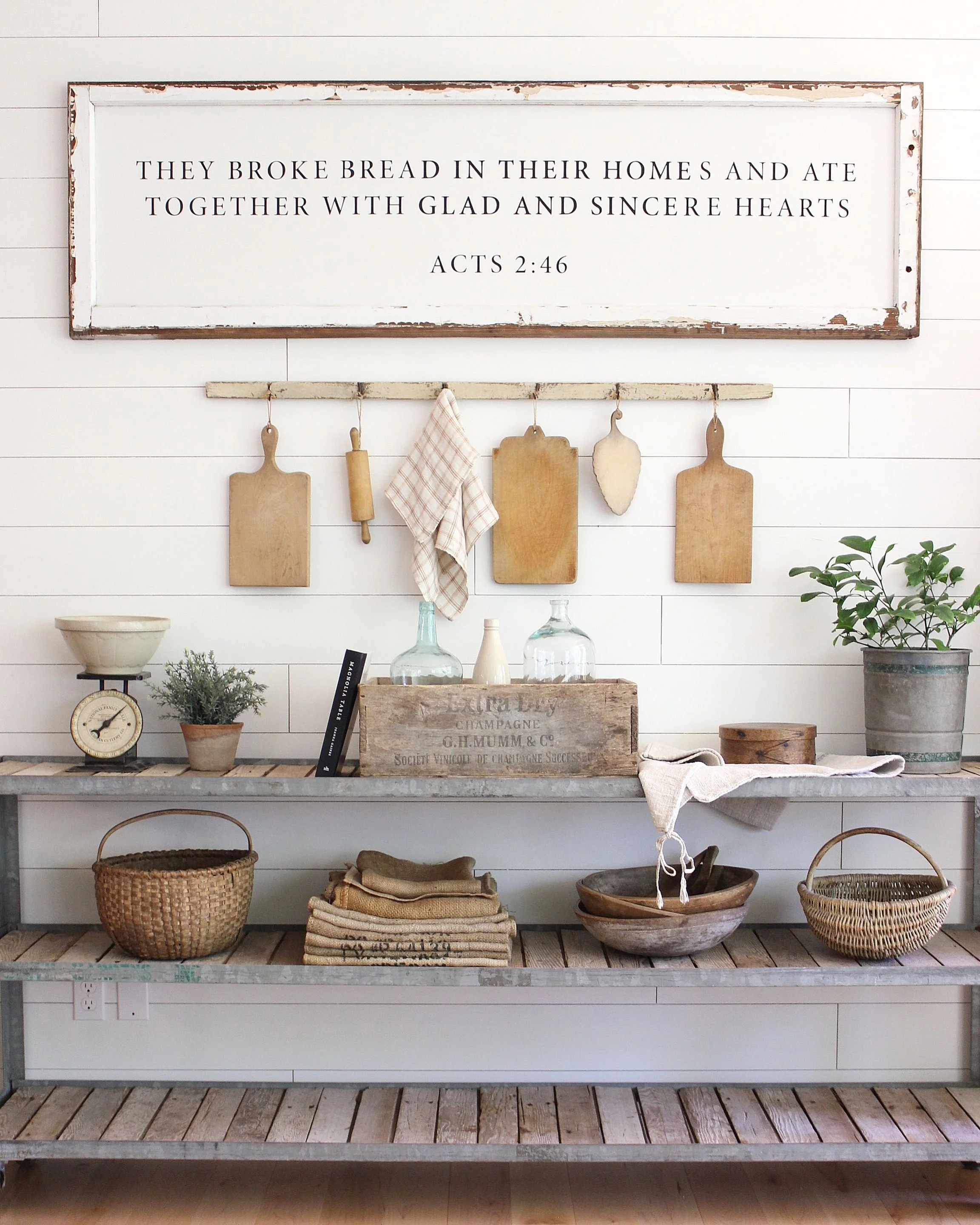 DIY Vintage Window Frame Sign