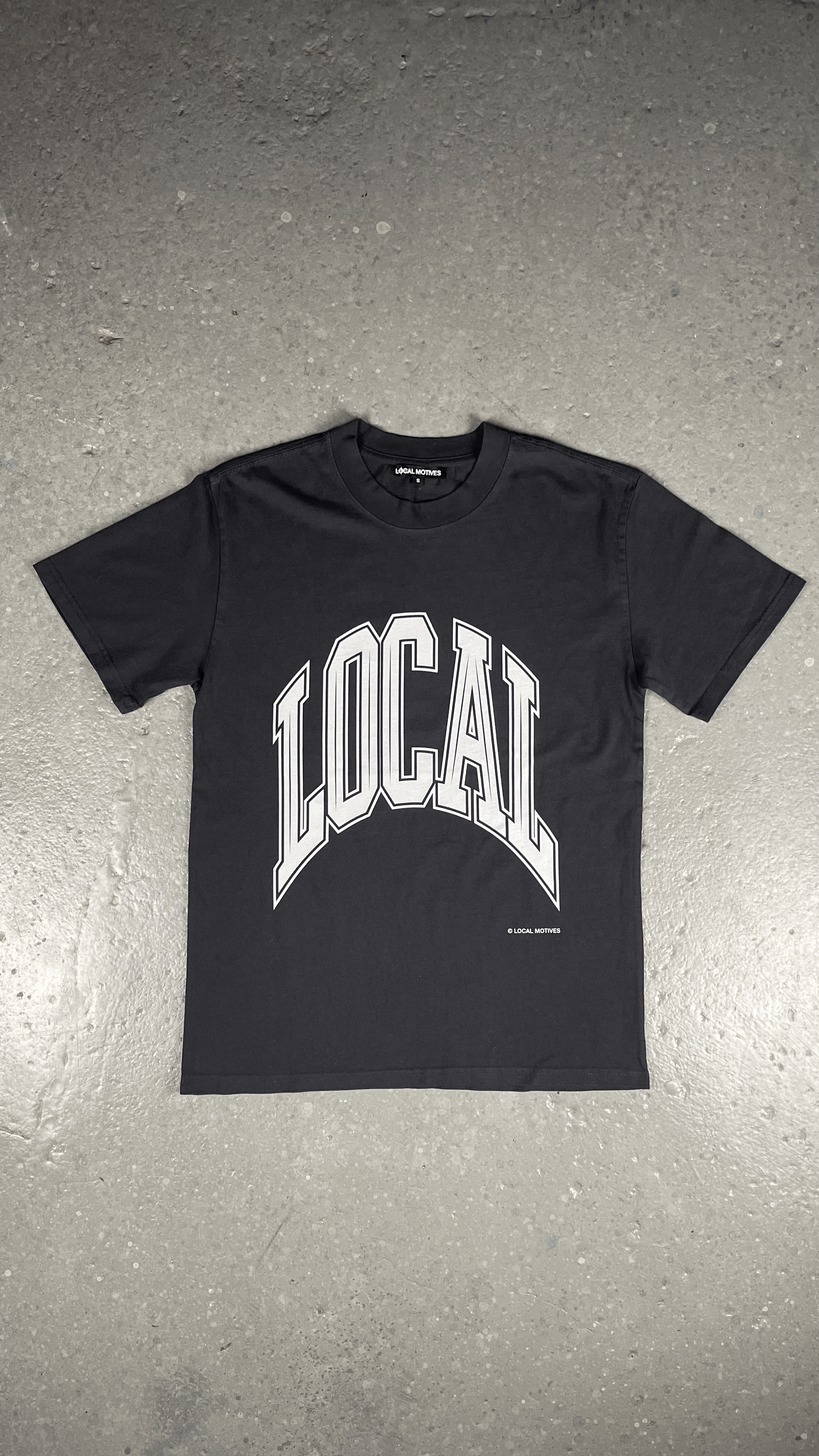 ARCHED LOCAL LOGO T SHIRT - BLACK/GRAY
