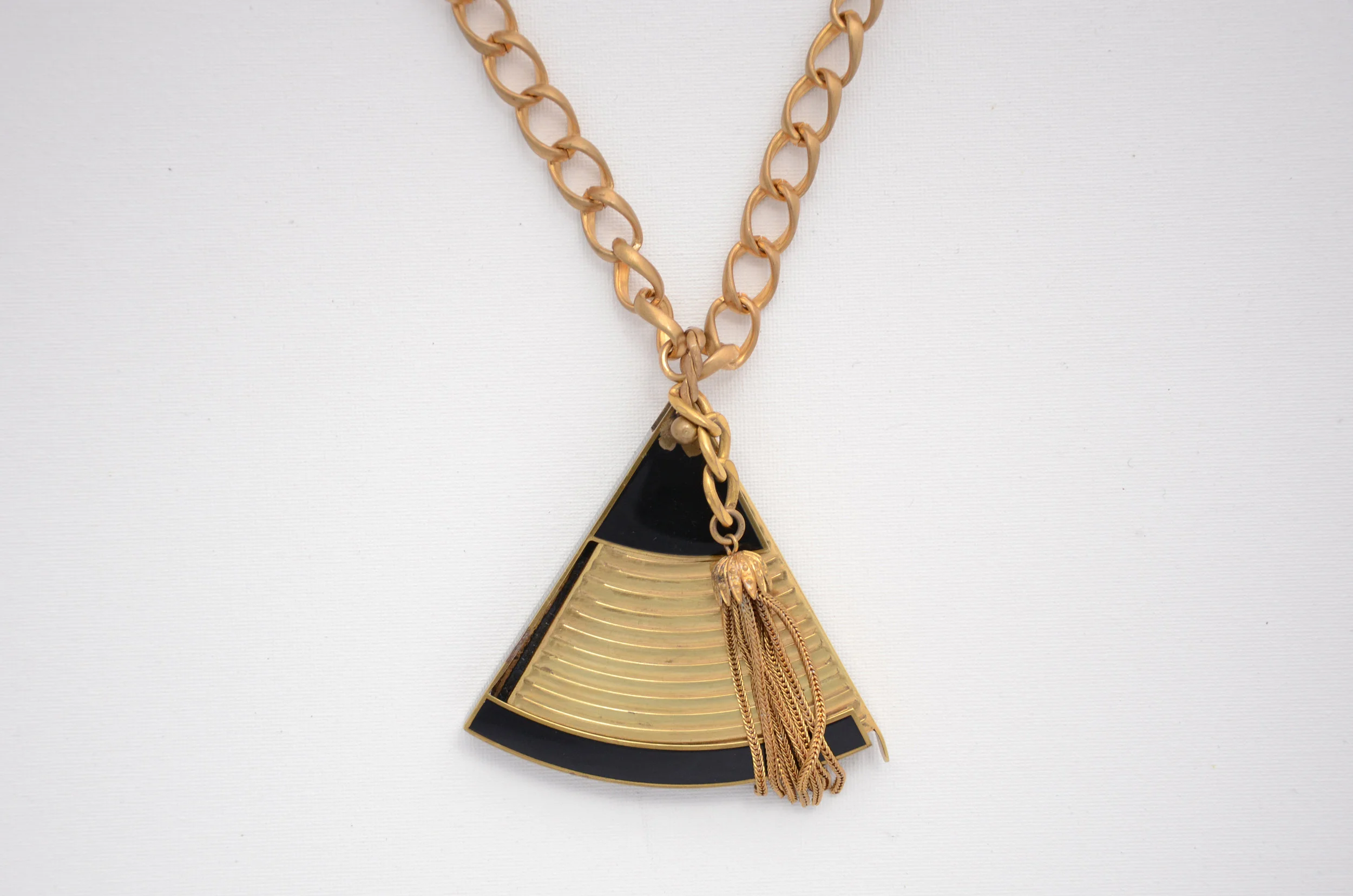 1930's Art Deco Black Fan Shaped Compact + Fringe Necklace