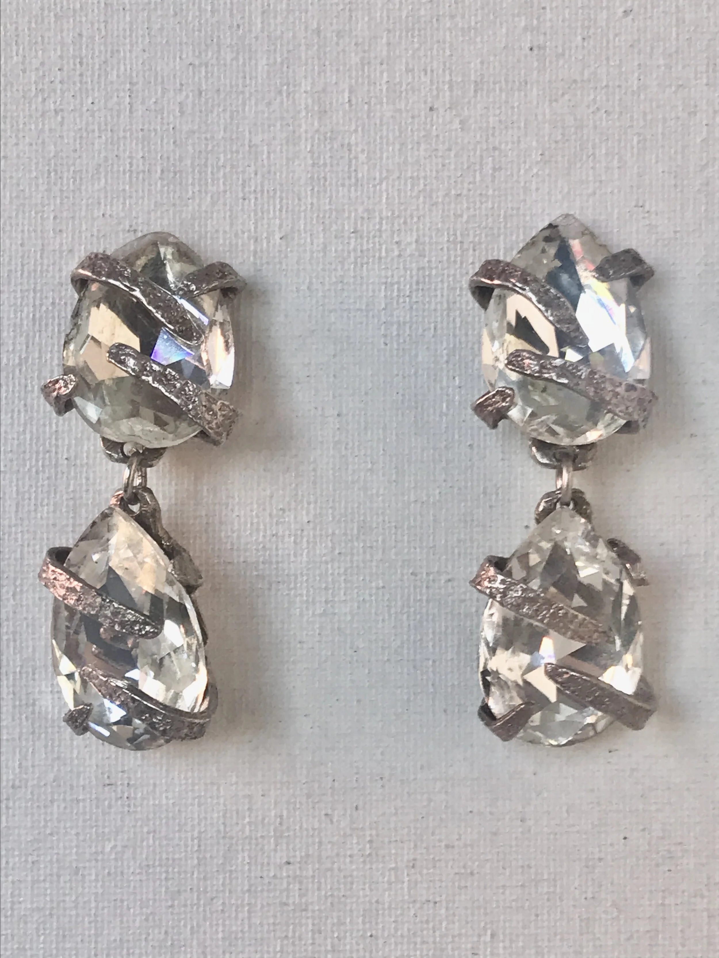 1960's Clear Glass Drop Earrings