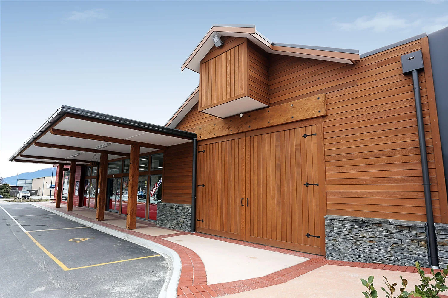 Super Liquor, Queenstown