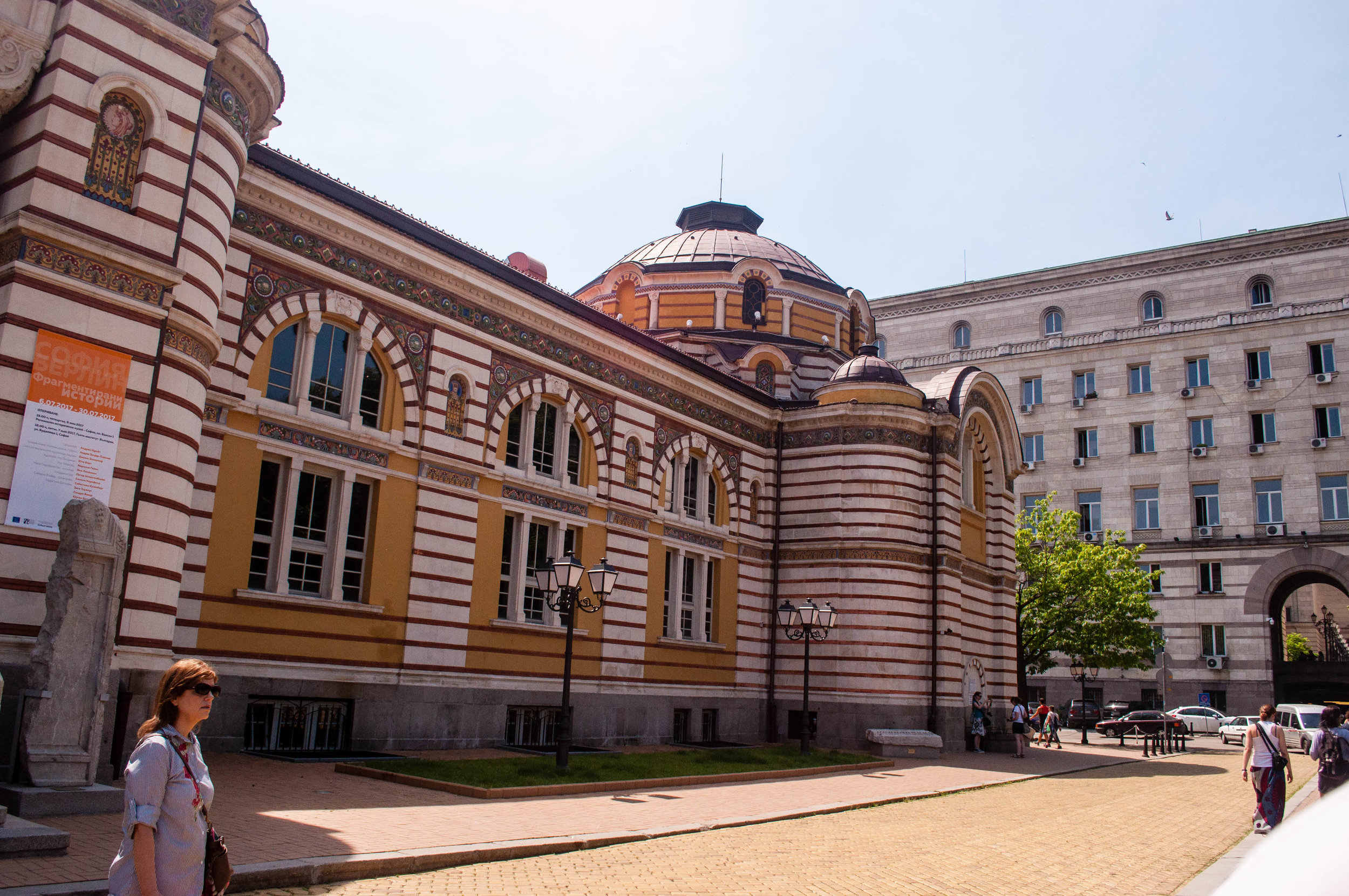 Serdika square buildings, this is one of the must-see in a 2-day itinerary in Sofia (Bulgaria)