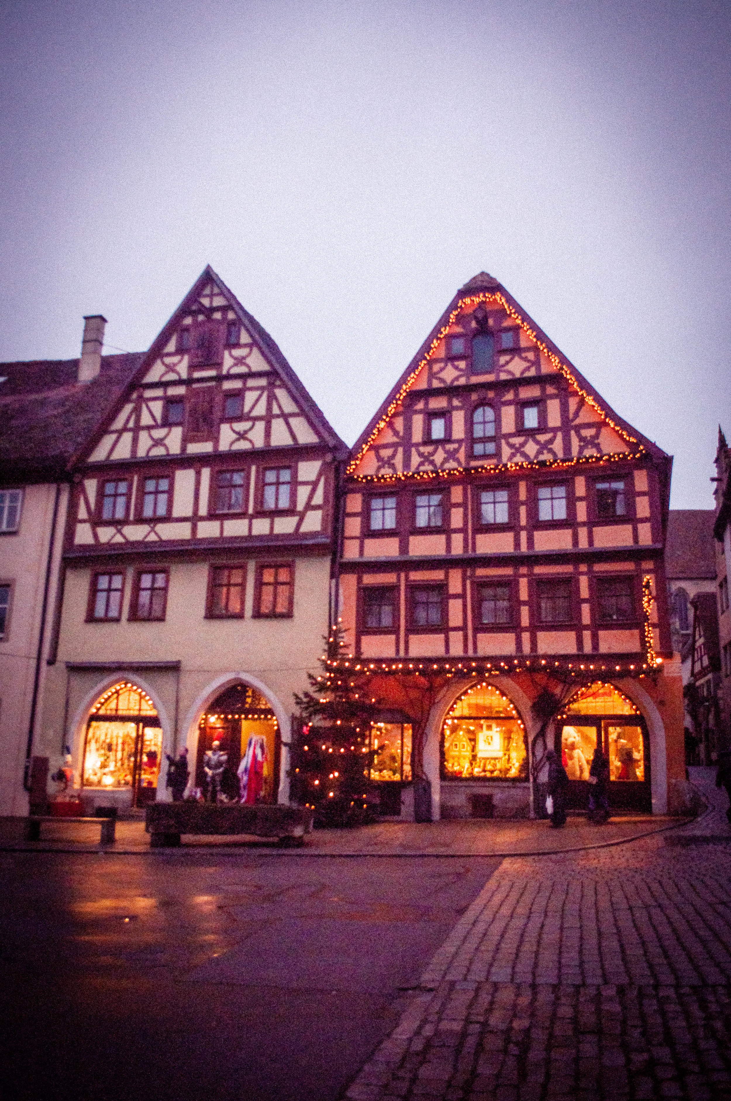 things to do in Rothenburg ob der Tauber. Rothenburg ob der Tauber medieval buildings with the Christmas markets stands 