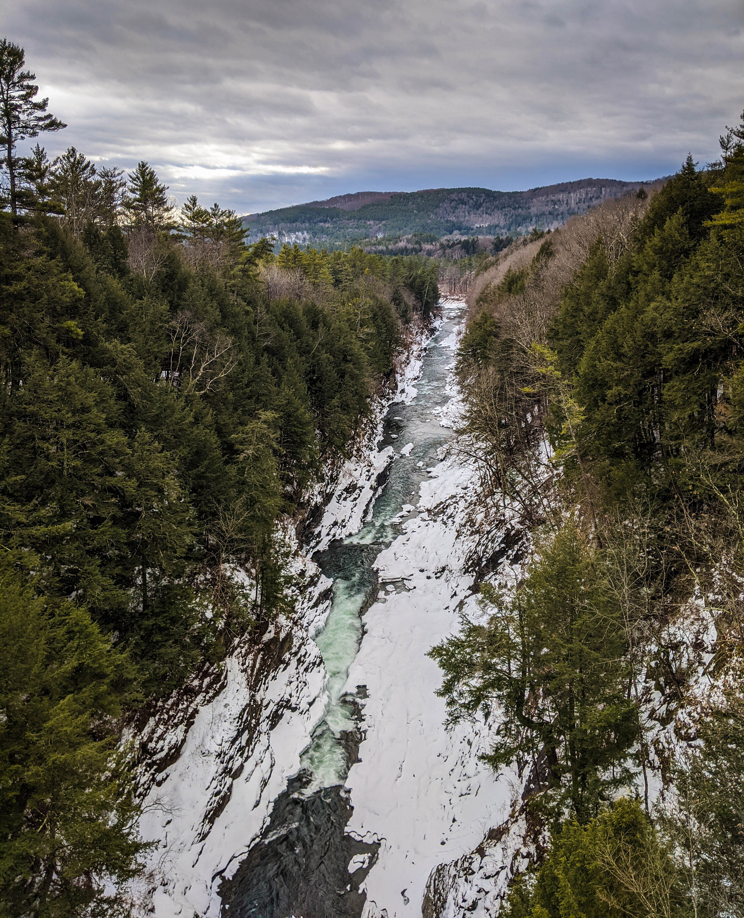 Quechee gorge, view from the bridge