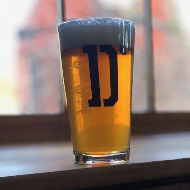 NOW ON TAP - Greenville Nuggets
There&rsquo;s gold in them thar hills of Greenville.  Maybe not gold, but hops for sure.  Discovered in Greenville at Greenview Farms, hyperlocal Nugget hops are the star of this pale ale.  Grapefruit and citrus notes.