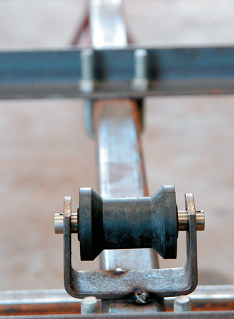 Keel rollers welded on