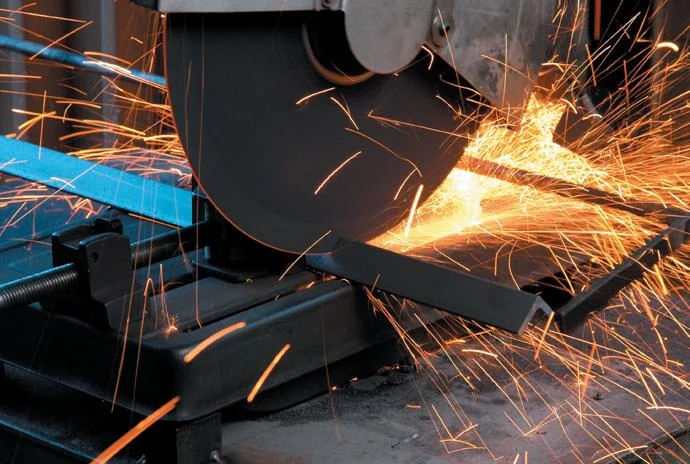 Cutting angle iron