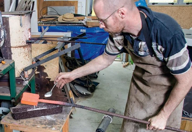 Applying the borax flux