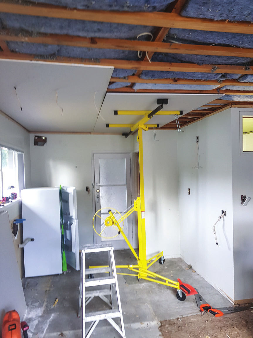 Shed_079_20180611_Installing-a-Kitchen-004.jpg